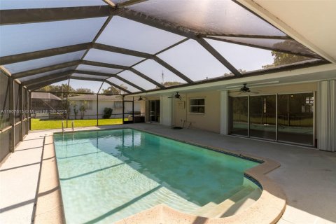 Купить виллу или дом в Пальметто-Бей, Флорида 7 комнат, 167.5м2, № 1964052 - фото 15