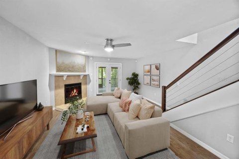 Touwnhouse à vendre à Gainesville, Floride: 2 chambres, 107.02 m2 № 2373040 - photo 9
