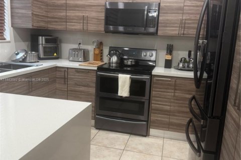 Touwnhouse à louer à Miami Lakes, Floride: 2 chambres № 1932052 - photo 9
