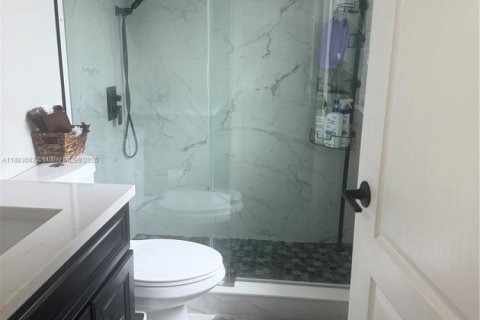 Touwnhouse à louer à Miami Lakes, Floride: 2 chambres № 1932052 - photo 15