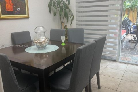 Touwnhouse à louer à Miami Lakes, Floride: 2 chambres № 1932052 - photo 10