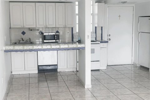 Copropriété à vendre à Aventura, Floride: 1 chambre, 71.35 m2 № 2078920 - photo 9
