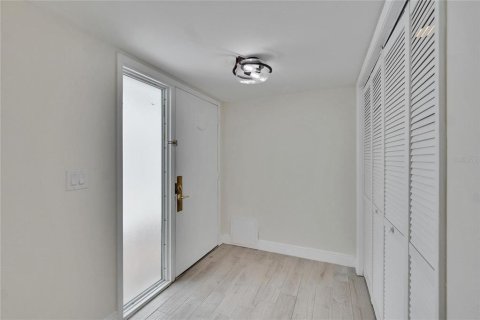 Купить виллу или дом в Олдсмар, Флорида 8 комнат, 139.35м2, № 1586253 - фото 11