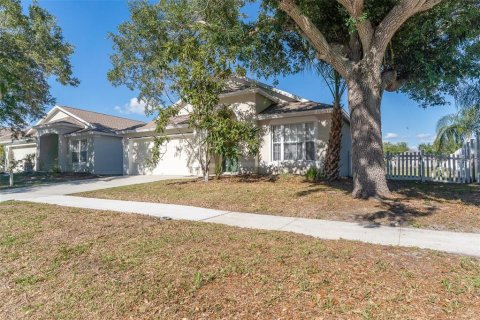 Casa en venta en Riverview, Florida, 4 dormitorios, 181.72 m2 № 2111361 - foto 2