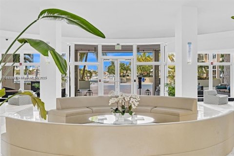 Condo in Miami Beach, Florida, 1 bedroom  № 1942071 - photo 22
