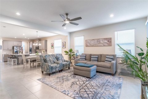 Casa en venta en Kissimmee, Florida, 4 dormitorios, 212 m2 № 1903903 - foto 20