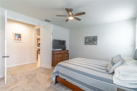 Casa en venta en Kissimmee, Florida, 4 dormitorios, 212 m2 № 1903903 - foto 28