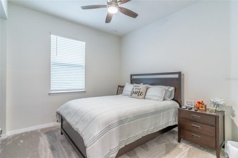 Casa en venta en Kissimmee, Florida, 4 dormitorios, 212 m2 № 1903903 - foto 24