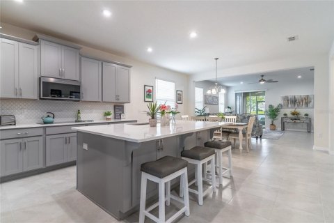 Casa en venta en Kissimmee, Florida, 4 dormitorios, 212 m2 № 1903903 - foto 10