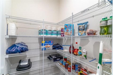 Casa en venta en Kissimmee, Florida, 4 dormitorios, 212 m2 № 1903903 - foto 15