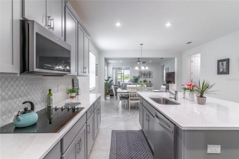 Casa en venta en Kissimmee, Florida, 4 dormitorios, 212 m2 № 1903903 - foto 14