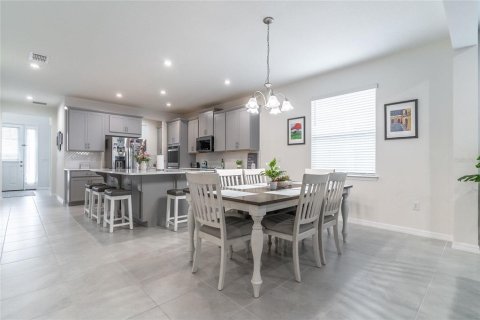 Casa en venta en Kissimmee, Florida, 4 dormitorios, 212 m2 № 1903903 - foto 17