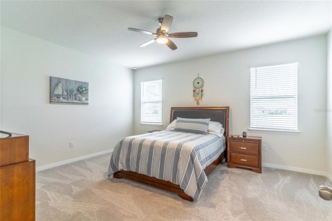 Casa en venta en Kissimmee, Florida, 4 dormitorios, 212 m2 № 1903903 - foto 27