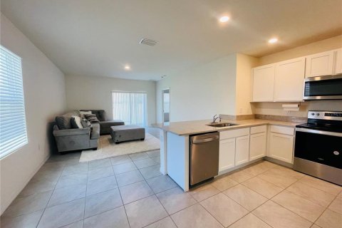 House in Wimauma, Florida 3 bedrooms, 140.84 sq.m. № 2211782 - photo 3