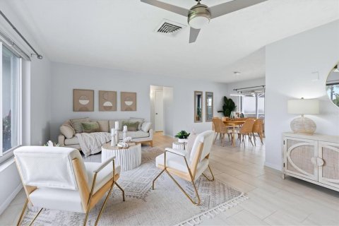 Villa ou maison à vendre à Venice, Floride: 2 chambres, 162.67 m2 № 2406775 - photo 6