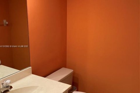 Copropriété à vendre à Pompano Beach, Floride: 3 chambres, 150.5 m2 № 1971642 - photo 13