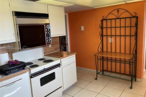 Copropriété à vendre à Pompano Beach, Floride: 3 chambres, 150.5 m2 № 1971642 - photo 5
