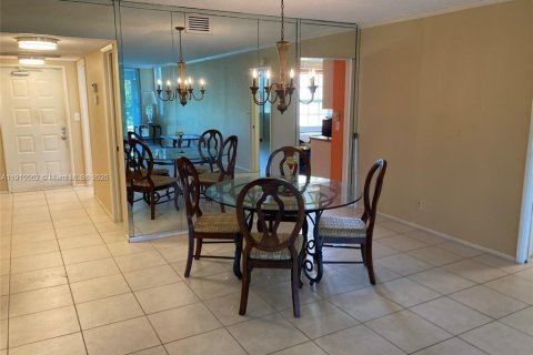 Copropriété à vendre à Pompano Beach, Floride: 3 chambres, 150.5 m2 № 1971642 - photo 8