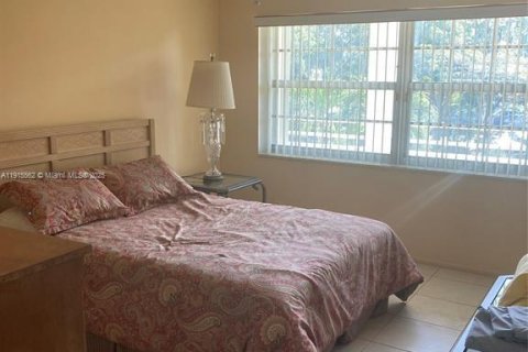 Copropriété à vendre à Pompano Beach, Floride: 3 chambres, 150.5 m2 № 1971642 - photo 9