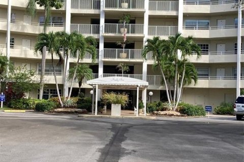 Copropriété à vendre à Pompano Beach, Floride: 3 chambres, 150.5 m2 № 1971642 - photo 18