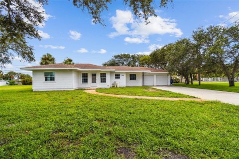 Villa ou maison à vendre à Belleair Beach, Floride: 3 chambres, 173.26 m2 № 1904325 - photo 1