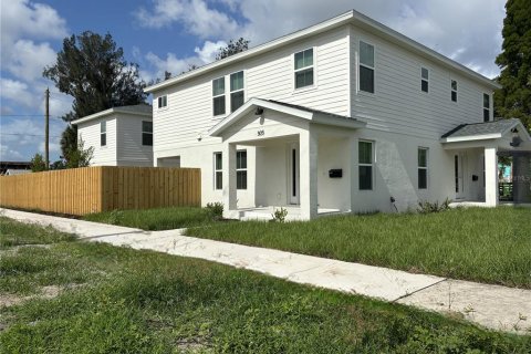 Appartement à louer à Saint Petersburg, Floride: 3 chambres, 126.72 m2 № 1820794 - photo 1