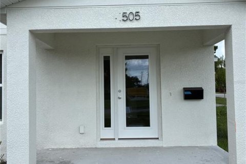 Appartement à louer à Saint Petersburg, Floride: 3 chambres, 126.72 m2 № 1820794 - photo 2
