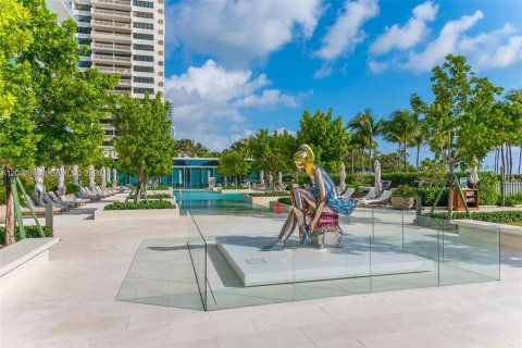 Copropriété à vendre à Bal Harbour, Floride: 2 chambres, 243.87 m2 № 2247514 - photo 28