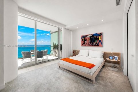 Copropriété à vendre à Bal Harbour, Floride: 2 chambres, 243.87 m2 № 2247514 - photo 20