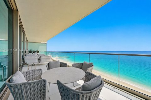 Copropriété à vendre à Bal Harbour, Floride: 2 chambres, 243.87 m2 № 2247514 - photo 19