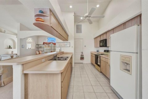 House in Port Charlotte, Florida 3 bedrooms, 182.18 sq.m. № 1852796 - photo 13