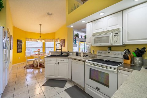 House in Hudson, Florida 3 bedrooms, 163.23 sq.m. № 1912649 - photo 8