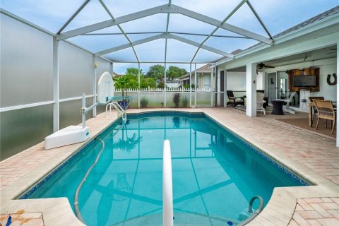 House in Hudson, Florida 3 bedrooms, 163.23 sq.m. № 1912649 - photo 28