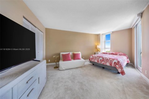 Купить кондоминиум в Санни-Айлс-Бич, Флорида 2 спальни, 126.07м2, № 1934012 - фото 22