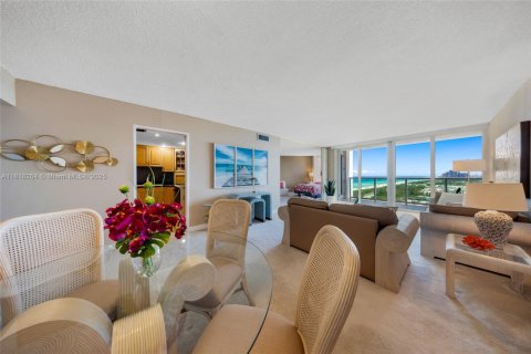 Купить кондоминиум в Санни-Айлс-Бич, Флорида 2 спальни, 126.07м2, № 1934012 - фото 10