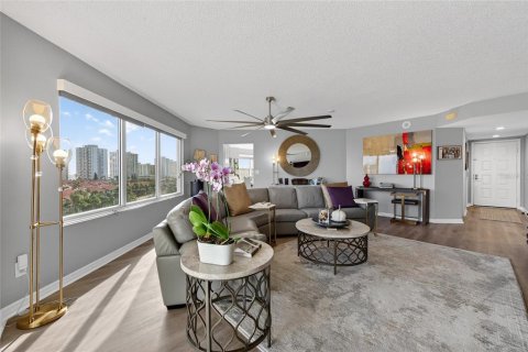 Condo in Daytona Beach, Florida, 3 bedrooms № 2196795 - photo 7