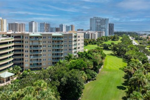 Condo in Daytona Beach, Florida, 3 bedrooms  № 2196795