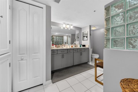 Condo in Daytona Beach, Florida, 3 bedrooms № 2196795 - photo 29