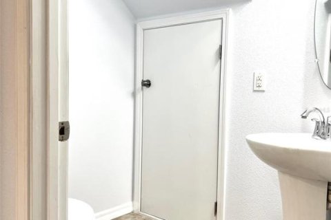 Touwnhouse à louer à Trinity, Floride: 3 chambres, 126.72 m2 № 2096917 - photo 16