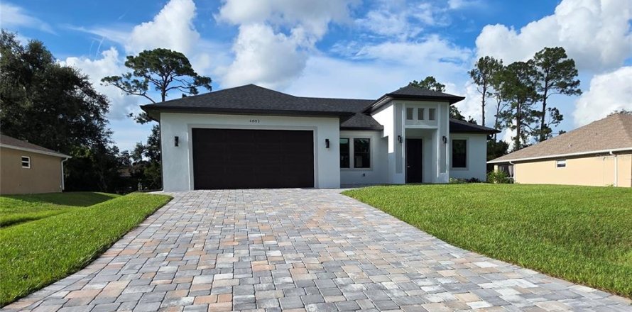 Villa ou maison à North Port, Floride 4 chambres, 167.22 m2 № 1911378