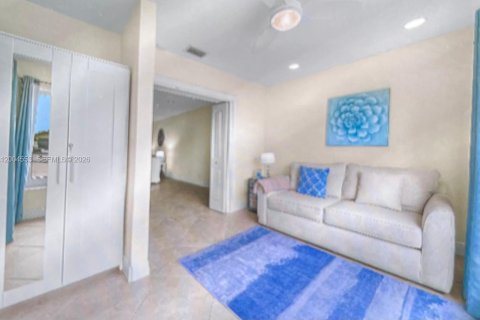 Townhouse in Delray Beach, Florida 1 bedroom, 101.45 sq.m. № 2068684 - photo 7