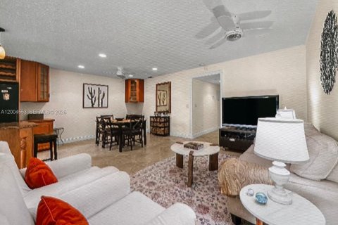 Townhouse in Delray Beach, Florida 1 bedroom, 101.45 sq.m. № 2068684 - photo 6