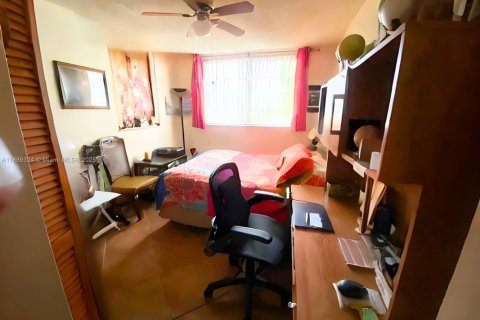 Condo in Aventura, Florida, 2 bedrooms № 1941365 - photo 21