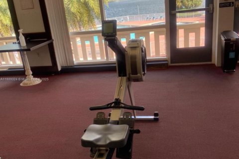 Condo in Aventura, Florida, 2 bedrooms № 1941365 - photo 27