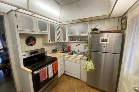 Condo in Aventura, Florida, 2 bedrooms № 1941365 - photo 6