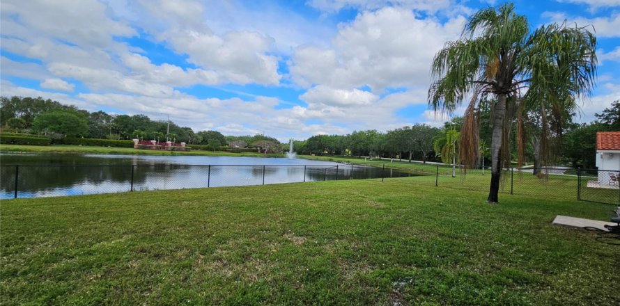 House in Davie, Florida 4 bedrooms, 224.27 sq.m. № 1092651