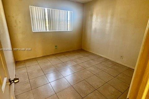 Condo in Lauderhill, Florida, 2 bedrooms  № 2086612 - photo 6