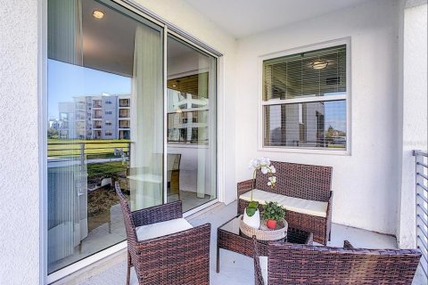 Купить кондоминиум в Киссимми, Флорида 4 комнаты, 110.18м2, № 1598170 - фото 10