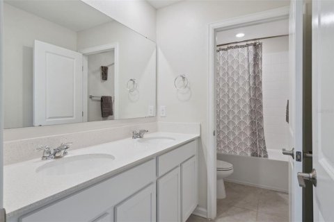 House in Kissimmee, Florida 4 bedrooms, 218.97 sq.m. № 2219848 - photo 25