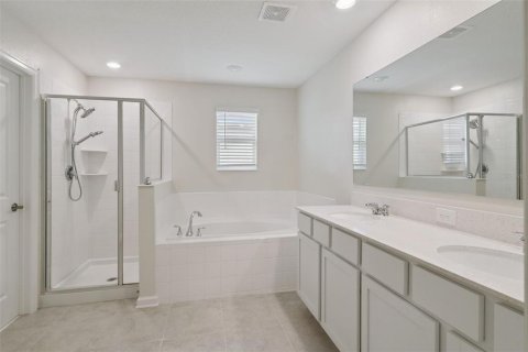 House in Kissimmee, Florida 4 bedrooms, 218.97 sq.m. № 2219848 - photo 20